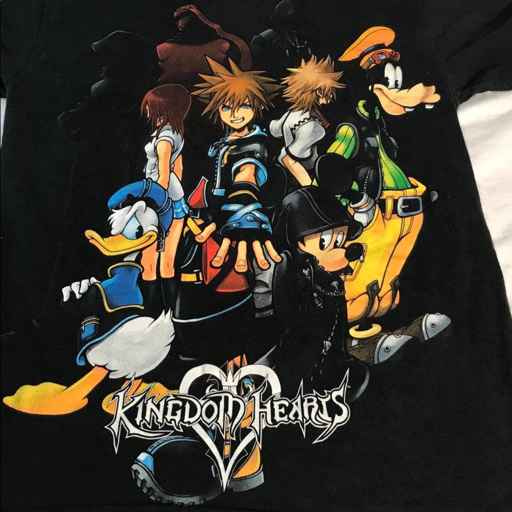 Kingdom Hearts Shirt - Picture 2 of 5